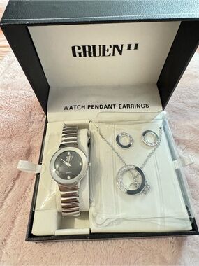 GruenWatch and Pendant Earring Set - Black Dial